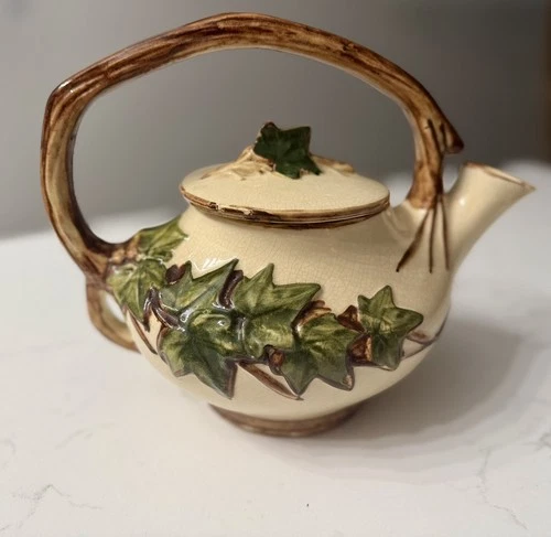 Vintage 1940's McCOY Ivy Teapot W/ Lid Tree Branch Handle Whimsical Rustic (Z1)