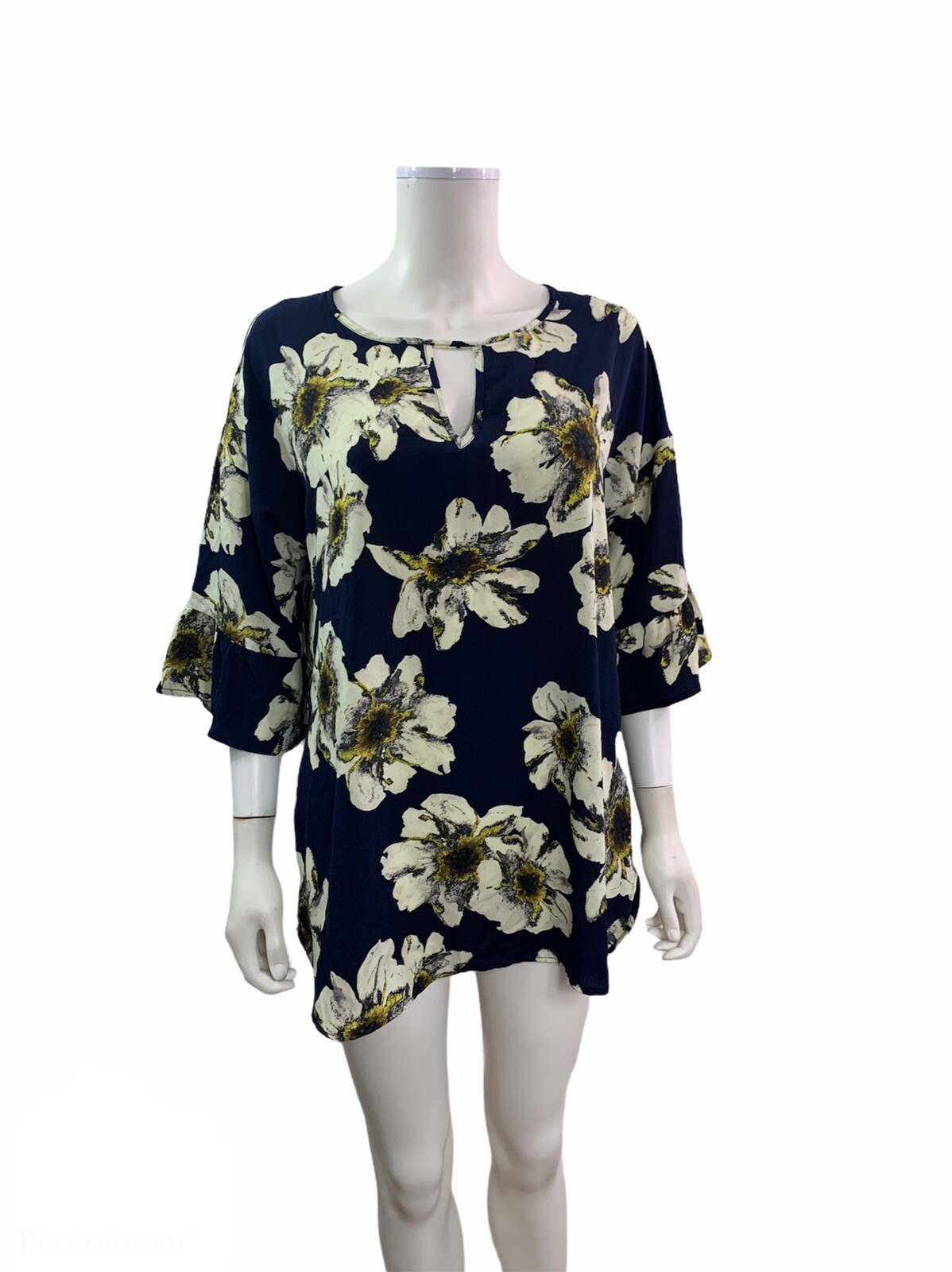 Jessy B Women’s Size Medium Keyhole Neck 3/4 Bell Sleeve Floral Blouse