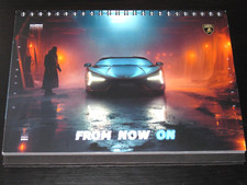 Lamborghini *Revuelto * Twarda okładka Kalendarz stołowy / Kalendarz stołowy 2024 Urus Huracan