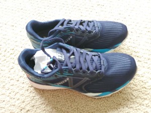 new balance boston 890