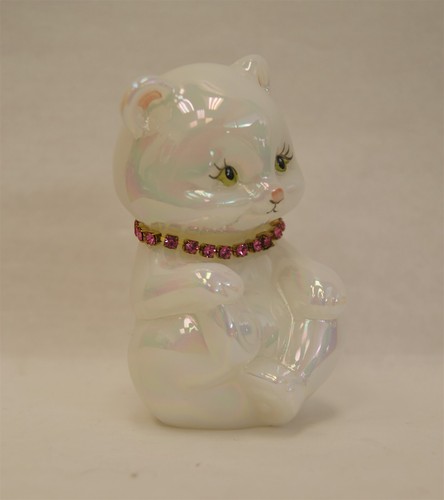 Fenton Art Glass Opalescent Milk Glass Bear W/ Pink Collar Figurine -P. Hayhurst - Picture 11 of 11