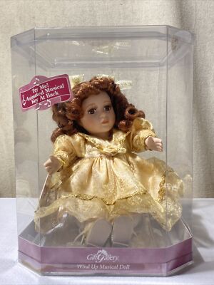 Wind Up Musical Doll ALLISON With Certificate Of Authenticity | eBay