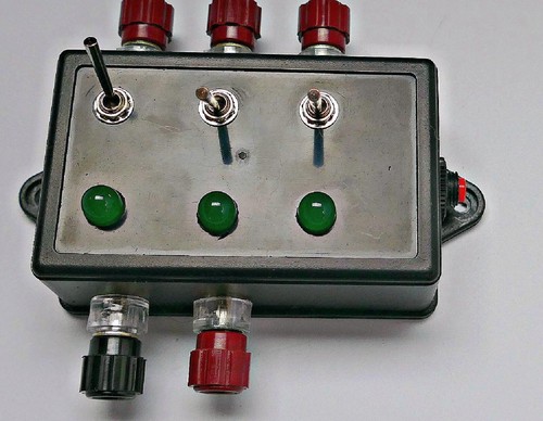 Lionel  switch kit to power up lots of tracks or other stuffs