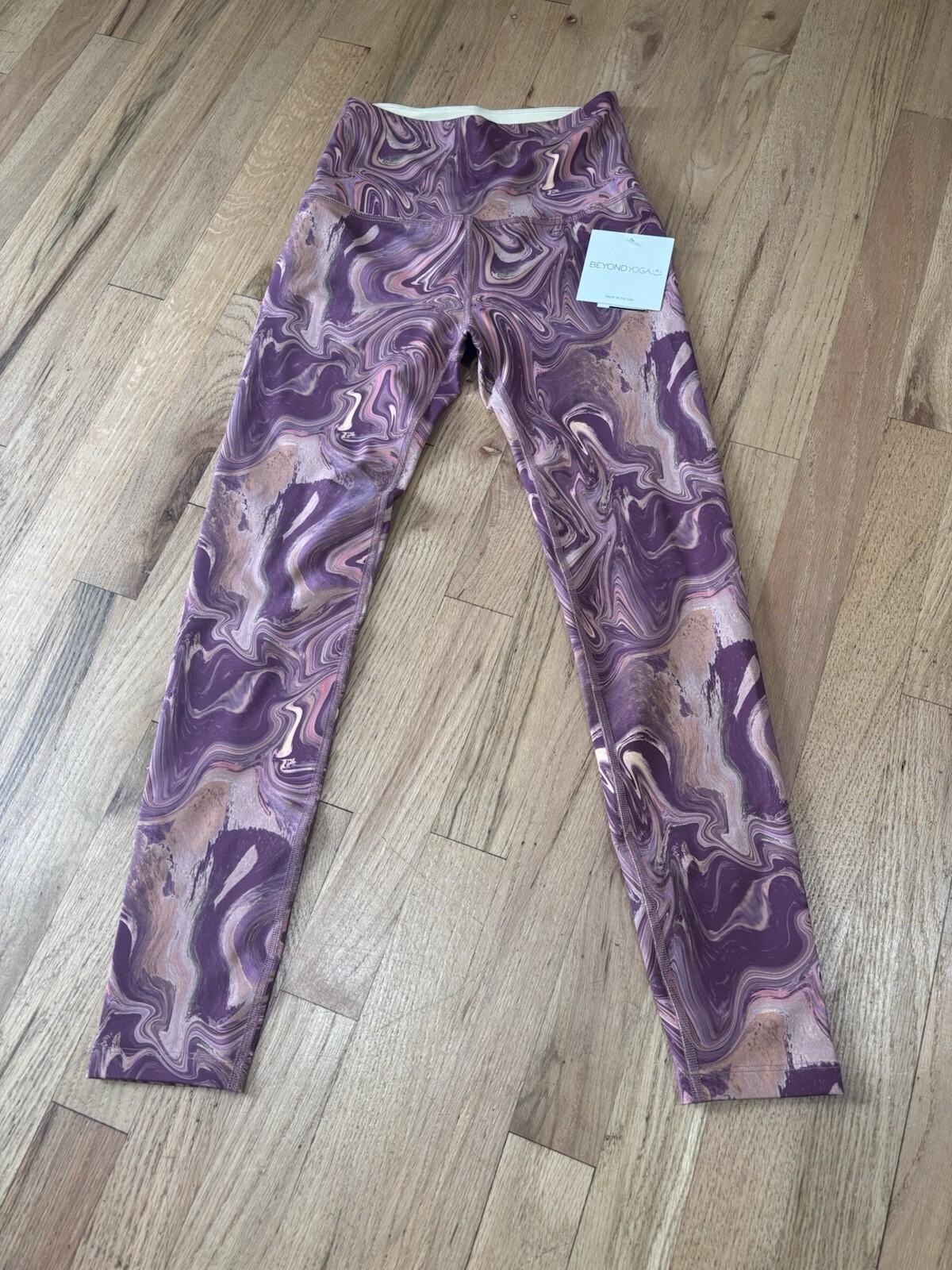 NWT Beyond Yoga High-Waist Midi Serene Marble Legging XS MSRP $110