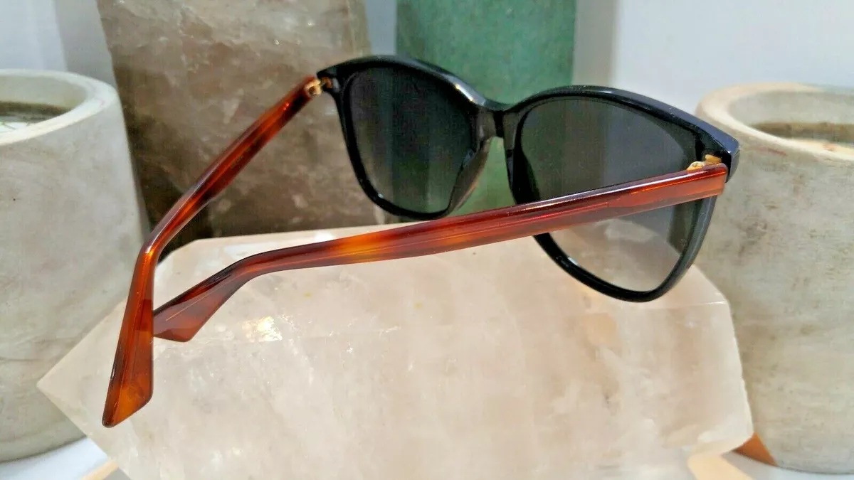 Gucci hotsell sunglasses gg0029s