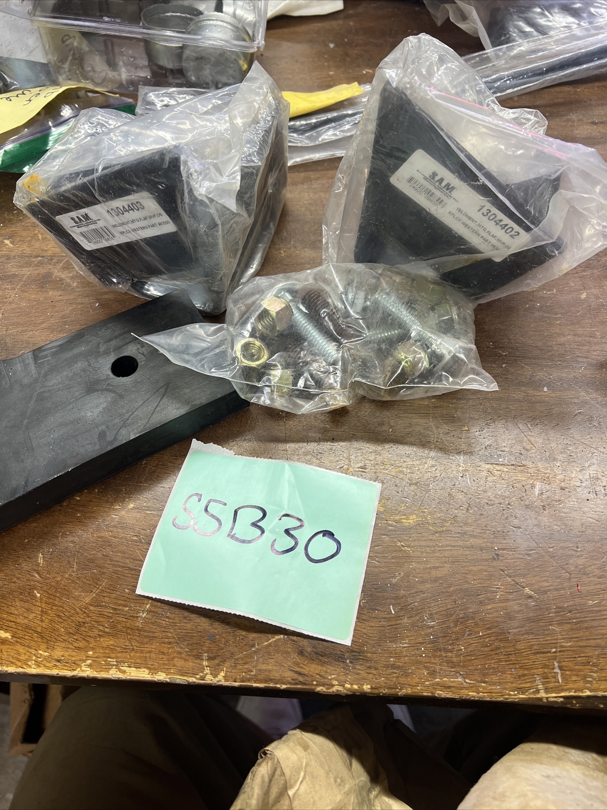 Buyers 1304410 Western MVP VPlow Center Flap Kit with Hardware eBay