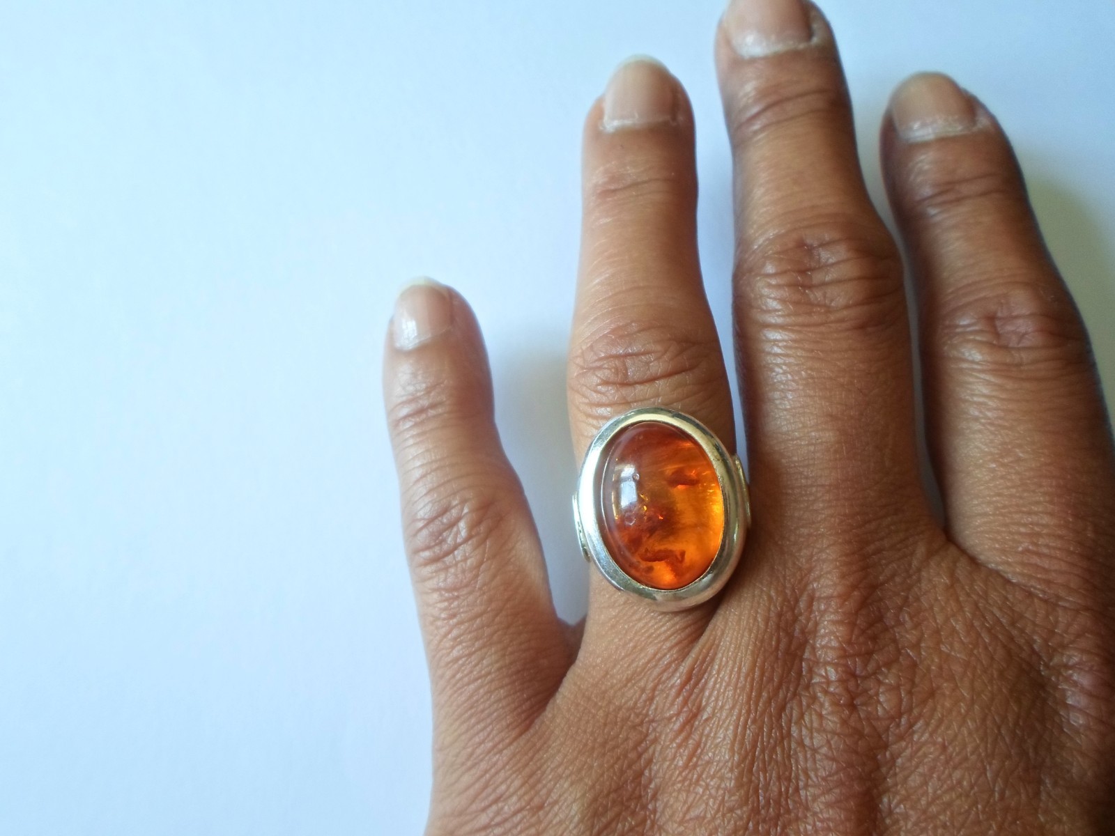 solid silver ring, honey colored amber cabochon, … - image 1