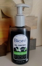 Biore Oil Control Deep Pore Charcoal Cleanser 5oz Used 2x