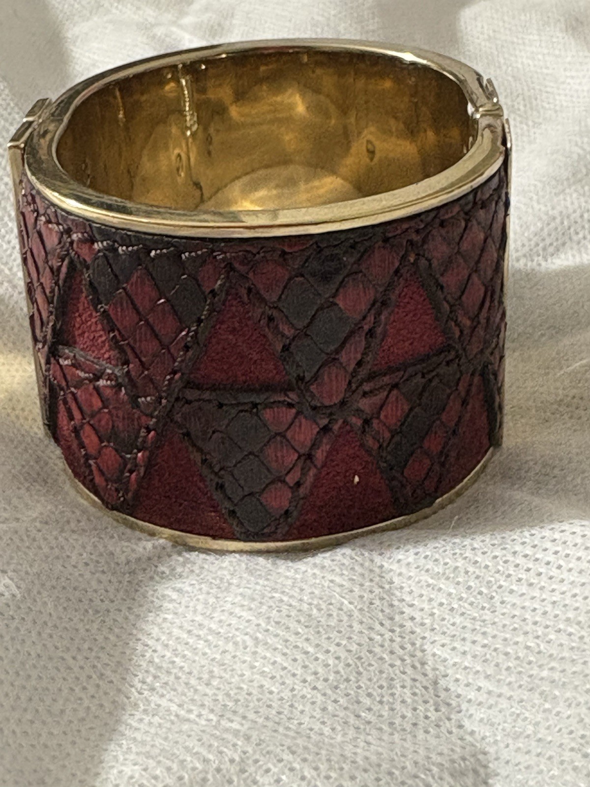 Burberry Hinged Printed Python Cuff Braclet - image 5