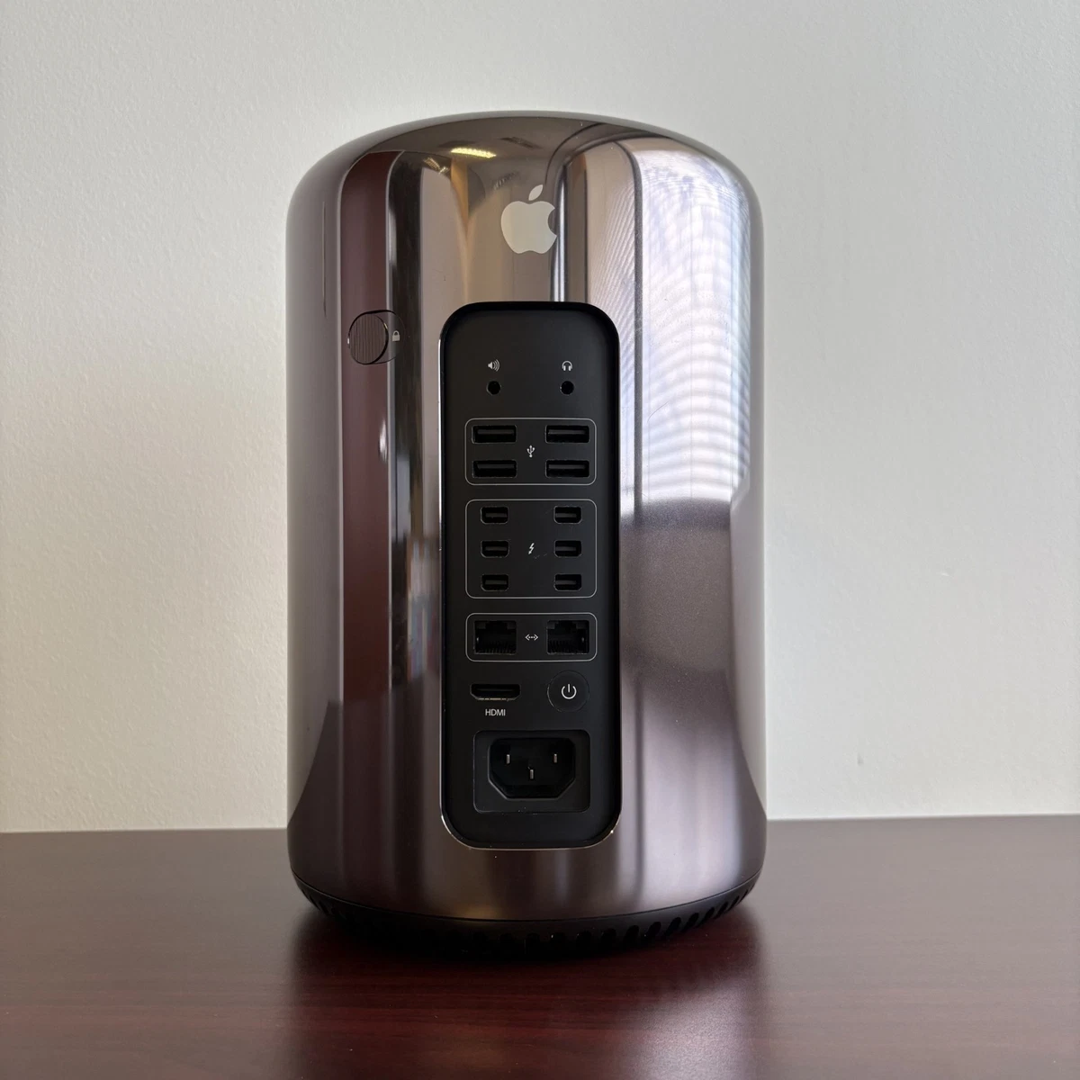 Apple Mac Pro 2013 Apple Desktops & All-In-One Computers for sale