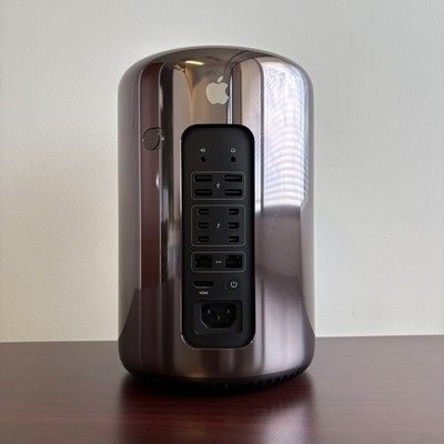 Mac Pro 2013 2.7 GHZ 12 Core Xeon E5 64GB RAM AMD FirePro D700 6GB 1TB SSD