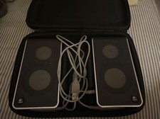 Logitech V20 Computer Speakers USB Powered Tested Good With Case