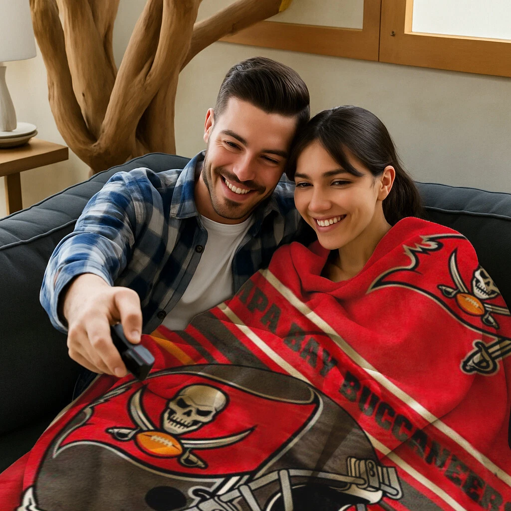 Tampa Bay Buccaneers football Plush Blanket, Soft & Warm