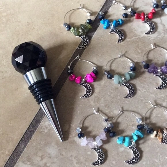 NUEVO 16 PIEZAS DIJES DE VINO DIOSA DE LA LUNA VARIOS CRISTALES DE CUARZO, TAPÓN DE BOTELLA NEGRO Foto 3 de 4