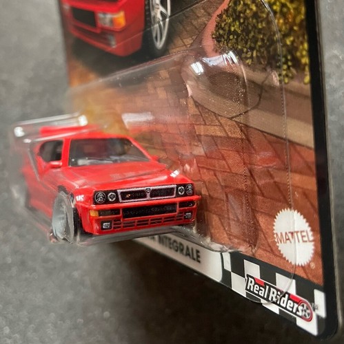Hot Wheels Lancia Delta HF Integrale 117 Boulevard 1:64 coche modelo juguete embalaje original - Imagen 15 de 18