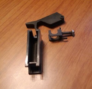 Halterung/Stütze (für Tonarm) aus Dual Type 1010 Plattenspieler