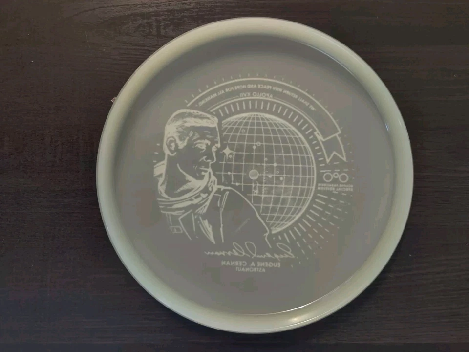 Special Edition STREAMLINE ECLIPSE PARACHUTE Putt & Approach 152g Glows Green  - Image 3 of 4