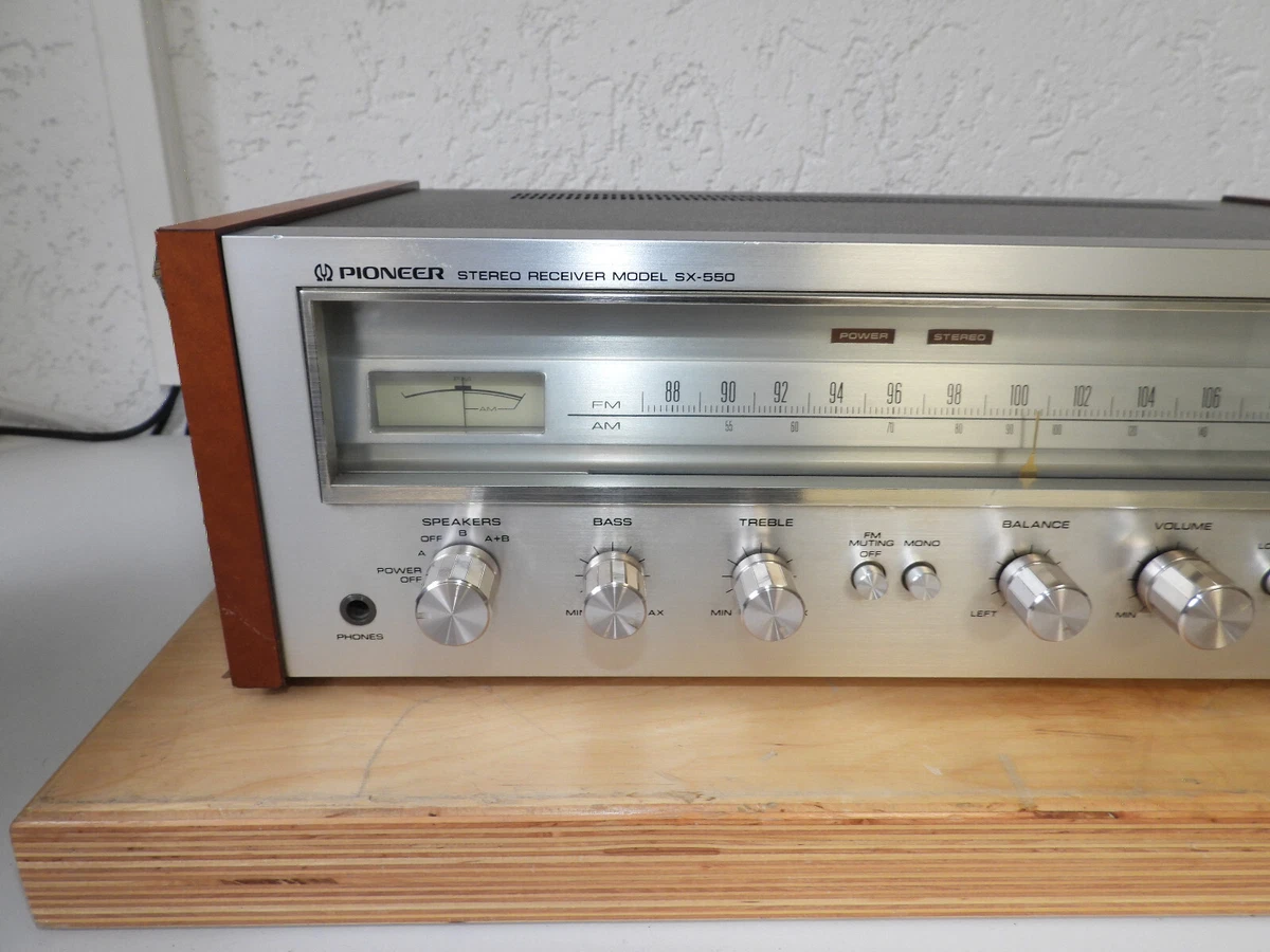 Pioneer SX-550 Vintage Hifi Stereo Amplifier/Tuner Verstärker mit Holzseiten