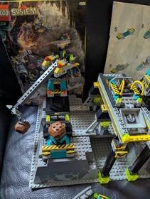 LEGO 4990 Rock Raiders HQ 99.9% complete! w/ manual Good Condition 