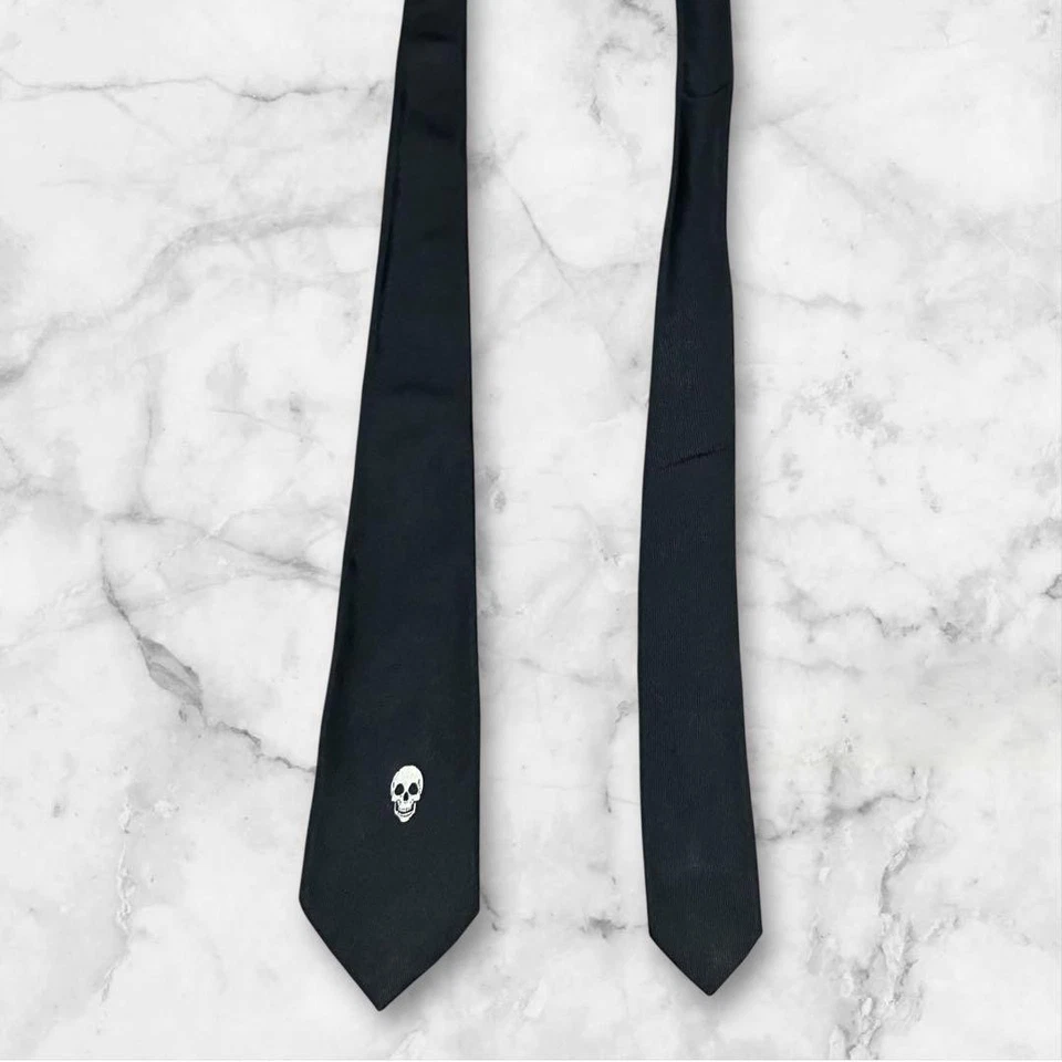 Dior Black Narrow Skull Tie Solid Satin Used - Image 3 of 4