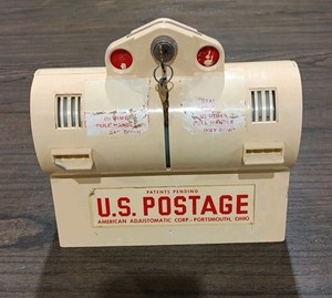 Vintage US Postage Stamp Machine W/ Keys, American Adjustomatic Corp Portsmouth
