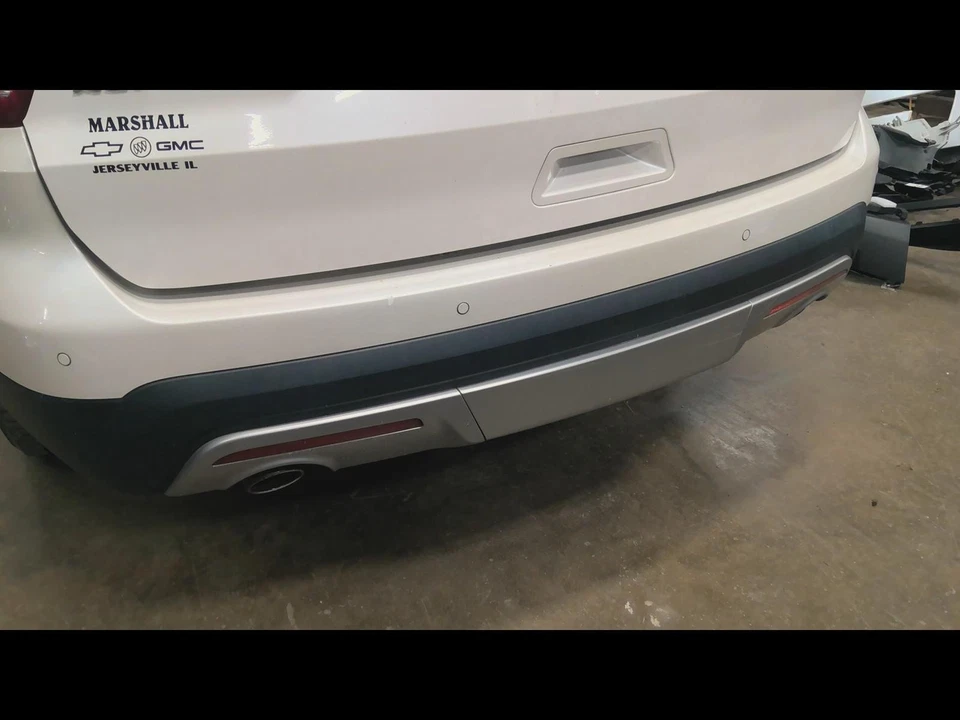 Used Rear Bumper Assembly Rear fits: 2017 Ford Explorer w/o automatic park w/o t - Image 2 of 4