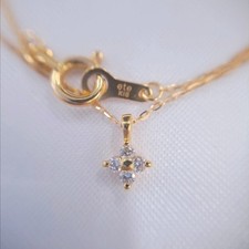 ete Floret Necklace in 18K Yellow Gold with 4 0.04ct Diamonds