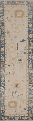 Ivory Vegetable Dye Hand-knotted Oushak Turkish Narrow Runner Rug 2' 8" x 11' 6"