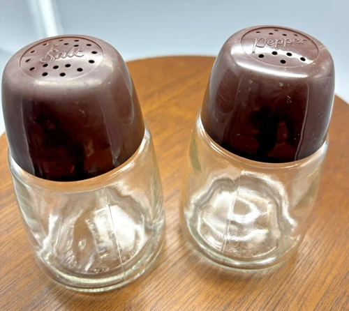 Vintage Federal Housewares MCM Large Salt and Pepper Shakers Set Brown
