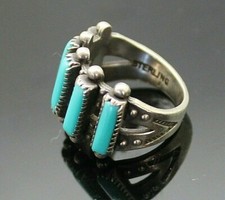 ELEGANT VINTAGE GENUINE TURQUOISE SOUTHWESTERN STYLE STERLING SILVER RING SIZE 4