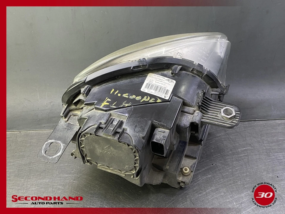 11-16 Mini Cooper Countryman Left Driver Side Halogen Headlight 9801035-04 - Image 4 of 4