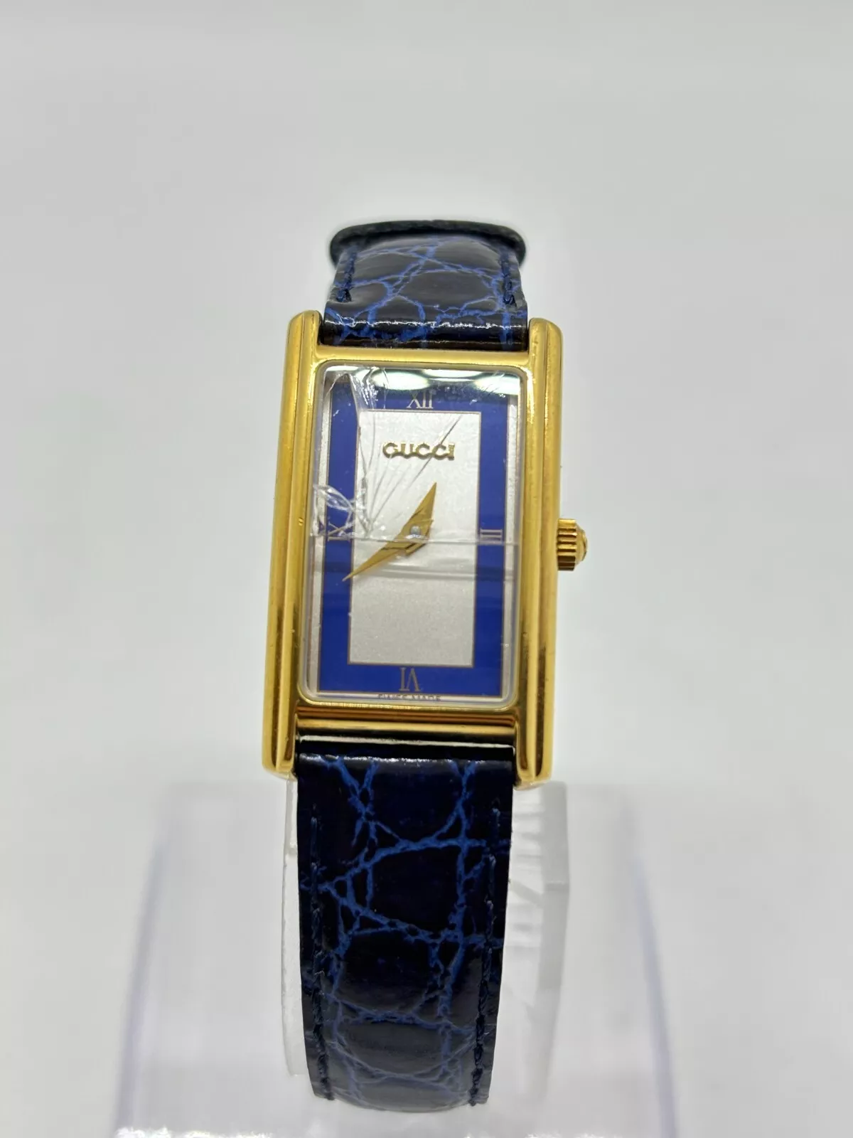 [Lire] Montre Femme GUCCI 2600L Quartz Suisse Or Bleu Occasion Fonctionne