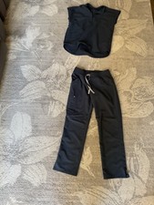 FIGS Technical Collection Women's Blue Gray Solid Scrub Set XS Top  SPants