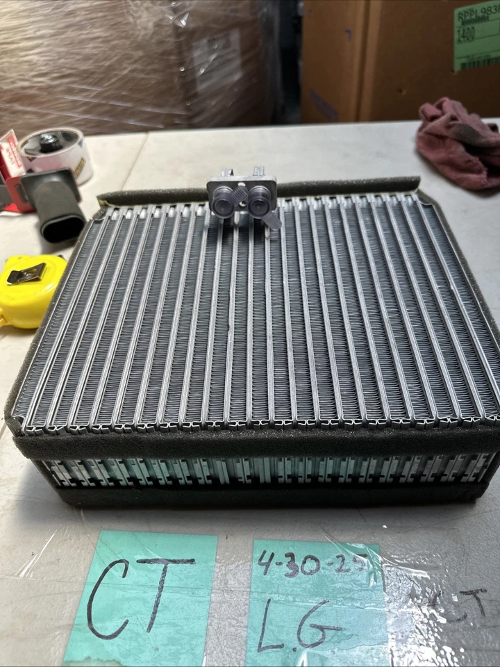 Núcleo evaporador serpentino Four Seasons 54731 Cwk773199 para 96-00 Toyota RAV4 Foto 2 de 4