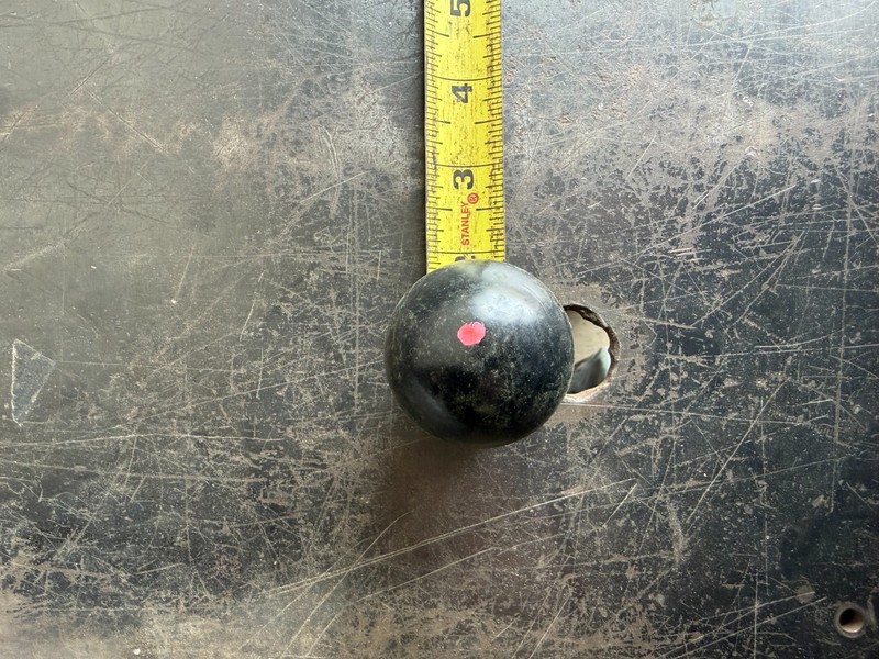NOMAD VALVE BALL, BUNA. 4 PIECES