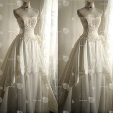 Stain Wedding Dresses Sweep Train Strapless Lace Appliques Vintage Bridal Gowns