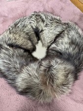 SAGA FOX Silver Gray Fox Fur Tippet 110cm with Box