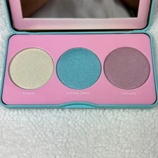 Beauty Creations Sweet Glow 3 Pan Highlighter Palete Sundae Cotton Candy Cupcake