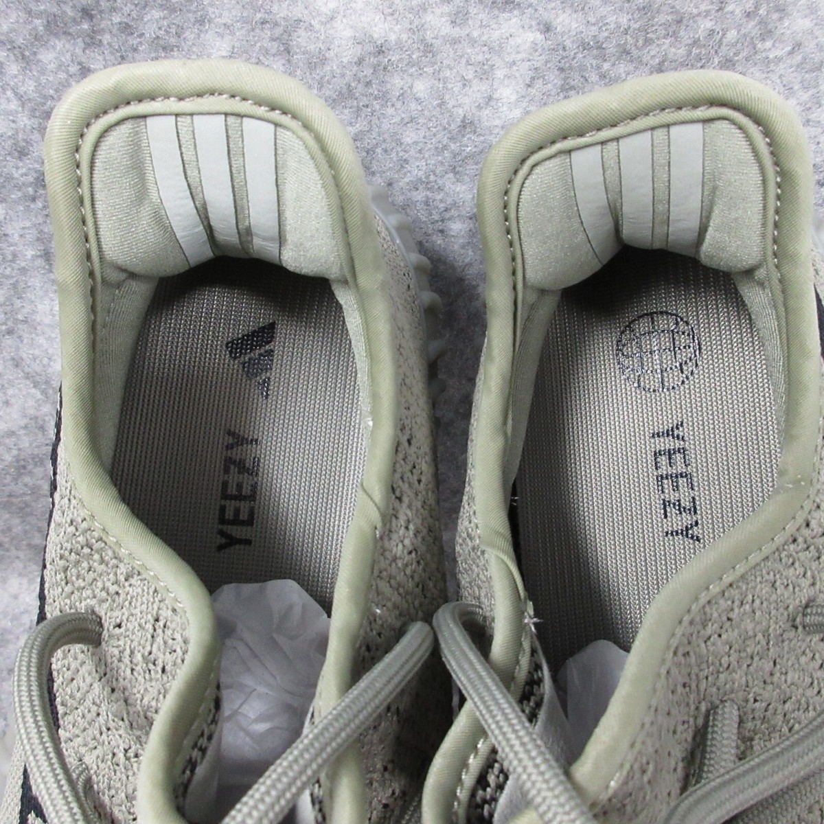 アディダス　YEEZY Adidas Yeezy Boost 350 v2 Bone Unisex • • • Size: 36 - 47
