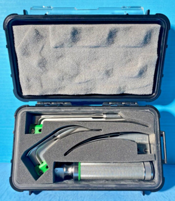 WELCH ALLYN FIBER OPTIC LARYNGOSCOPE KIT MIL5072 W/ 3 BLADES HARD CASE