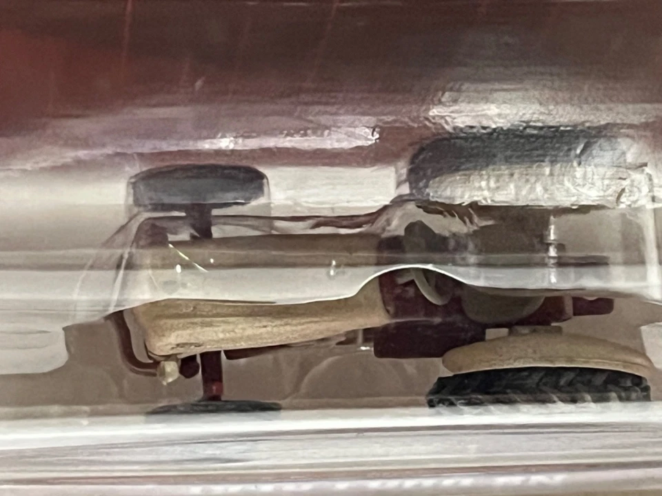 Ford 8N 1948 Tractor Limited Edition Rare Muddy Chase 1/64 by Greenlight Coll. - Image 3 of 4