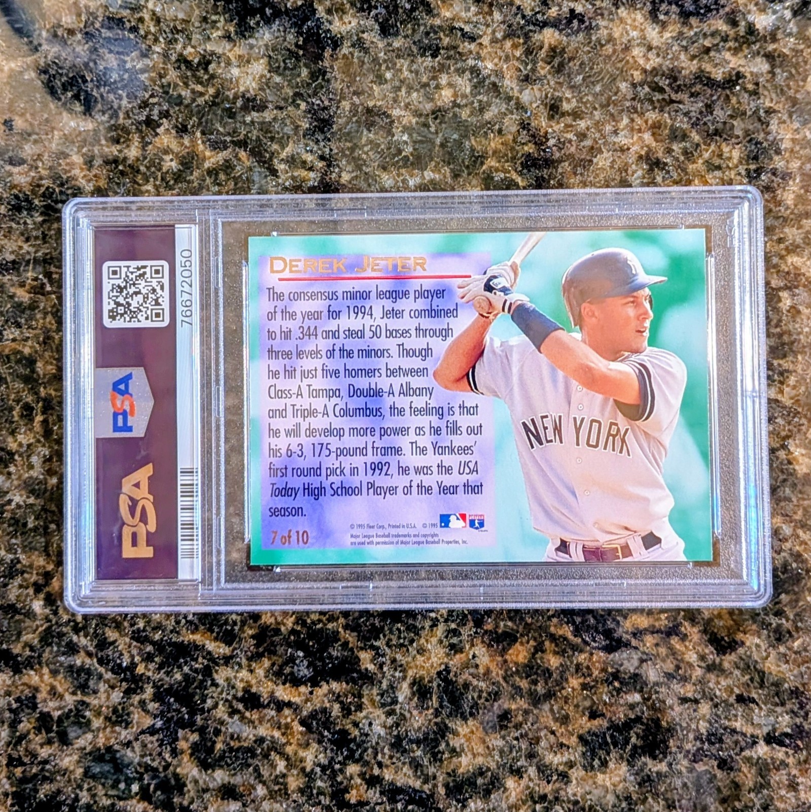 1995 ULTRA GOLD MEDALLION DEREK JETER PSA 9 GOLDEN PROSPECT 1ST ULTRA RC 1:800PK view 2
