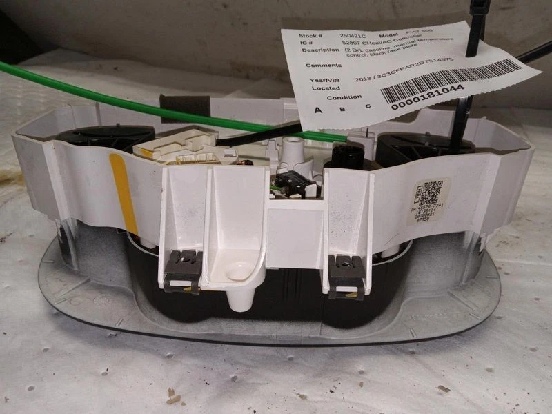 AC Heater Climate Control Temperature Manual FIAT 500 2012-2017 - Image 2 of 3