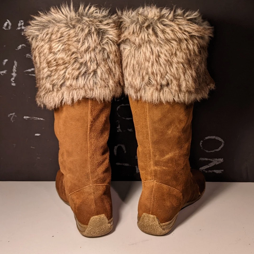 Botas de invierno Ruff talladas marrón forradas de piel talla 8 Foto 3 de 4