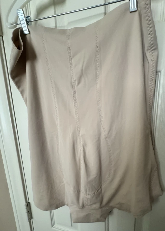 Ropa moldeadora Dr Rey desnuda talla 3X, se puede deshacer en la parte inferior Foto 2 de 4