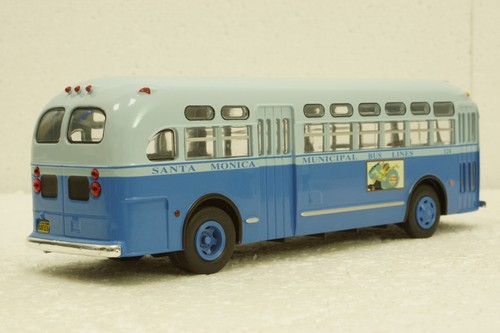 GM TDH 3714 Rosa Parks 1955, BUS007, IXO 1:43 - Picture 5 of 9