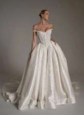 Luxury Princess Stain Wedding Dress Sweetheart Lace Beaded Applique Bridal Gown