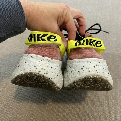 Nike Space Hippie 04 Shoes Mens Size 10 Multicolor Knit  display picture 1