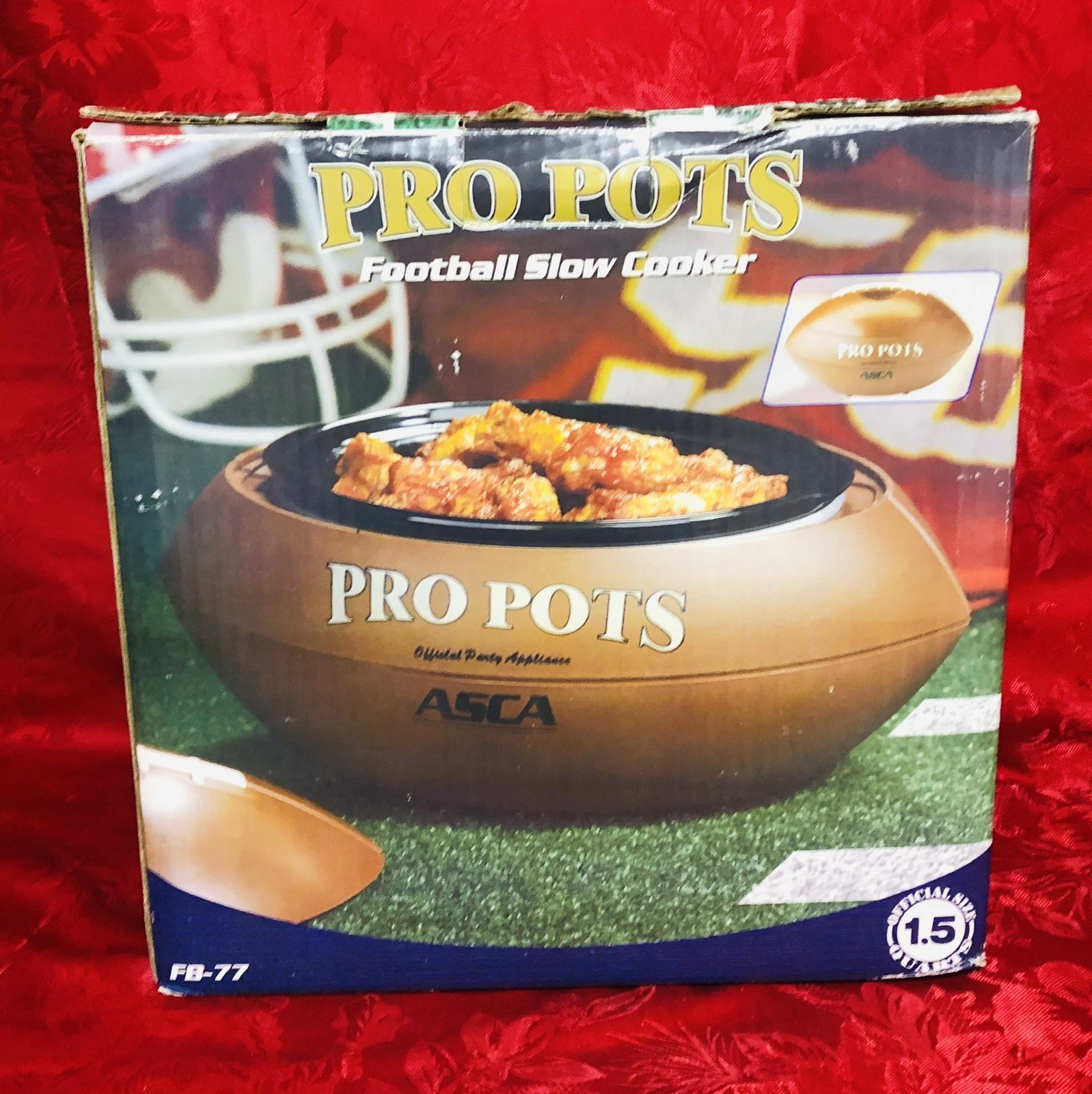 Pro Pots Football 1.5 Qt Crock Pot Slow Cooker Tailgate Party Bowl New Condition