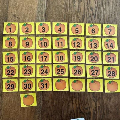 Vtg Carson Dellosa 90s Y2K Calendar Pieces Smiling Pumpkins October Halloween